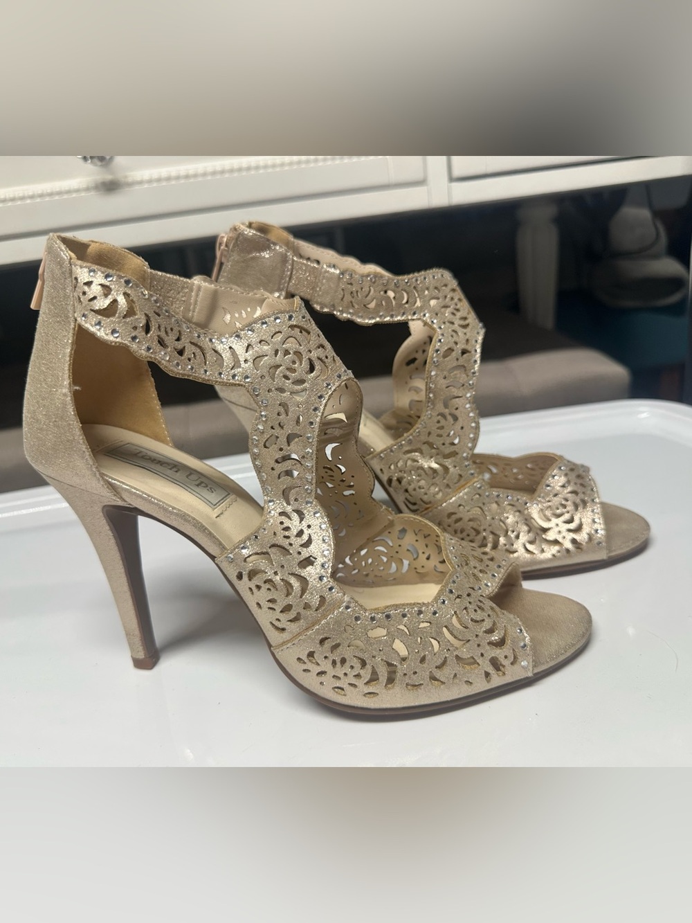 Touch Ups Champagne Metallic Laser Cut Rhinestone Heels Women’s 10M